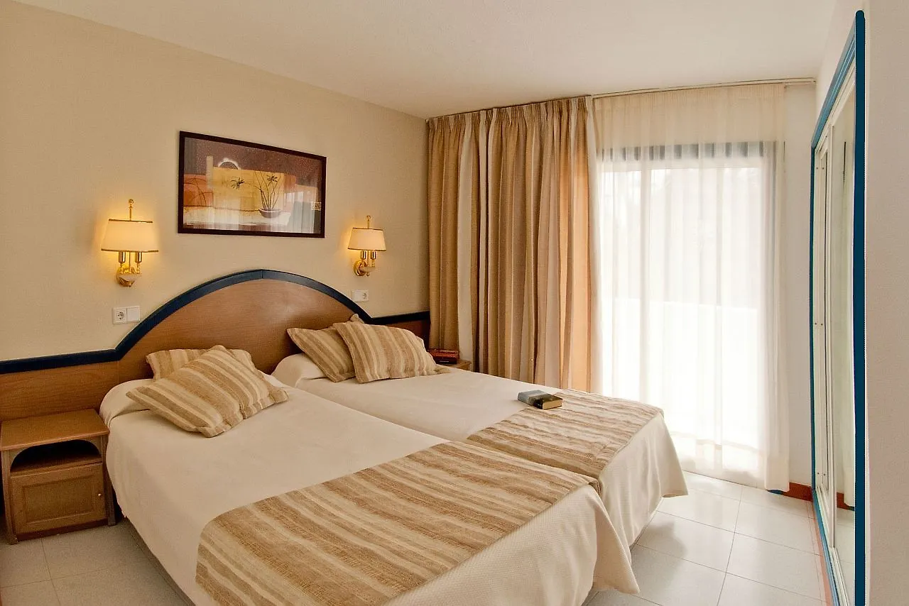 **** Hotel Hl Paradise Island Playa Blanca  Spanien