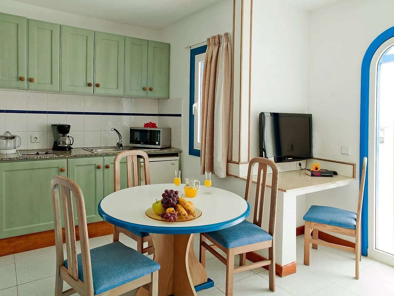 Hl Paradise Island Playa Blanca  Hotel